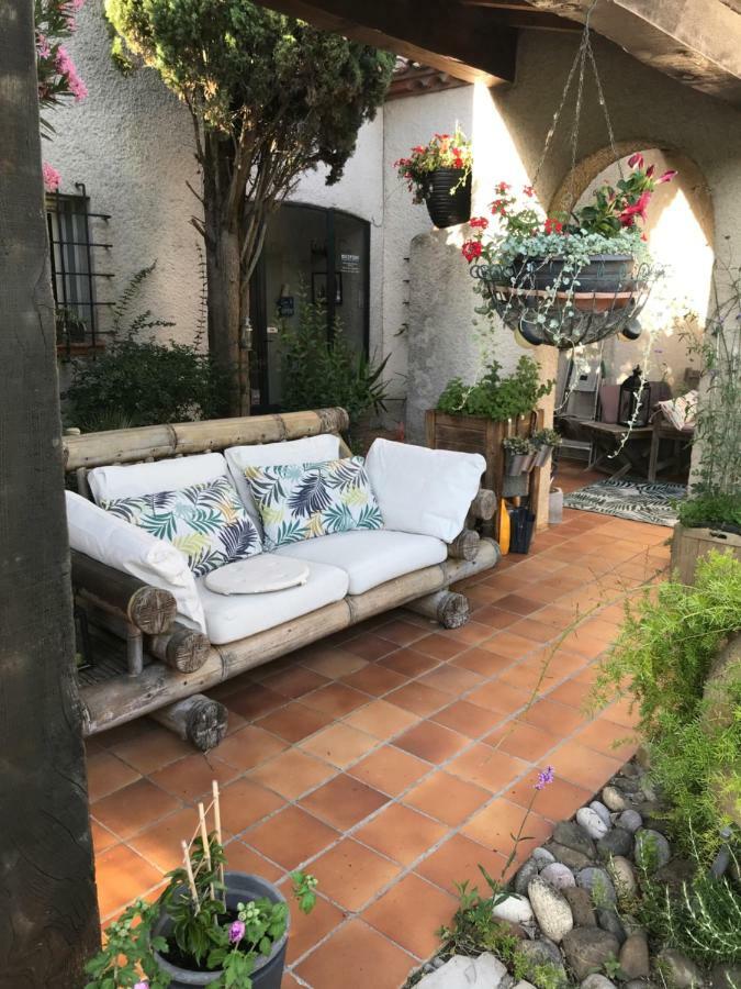 Bed and Breakfast Le Jardin de la cité à Carcassonne Extérieur photo